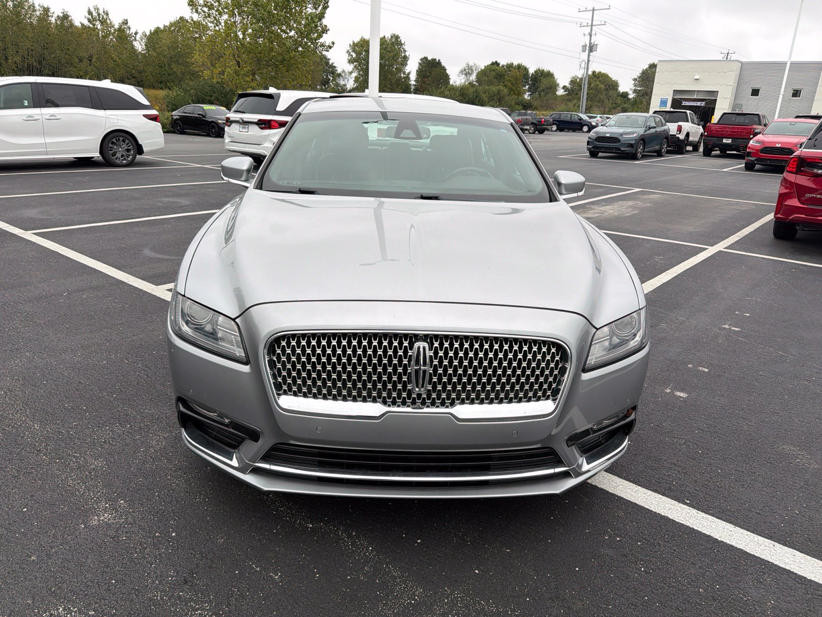 Used 2020 Lincoln Continental w/ Convenience Package FWD image 9