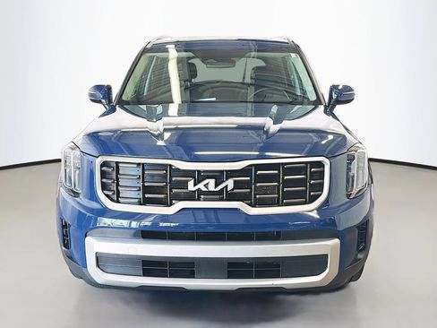 Used 2023 Kia Telluride S w/ S Sunroof Package FWD image 2