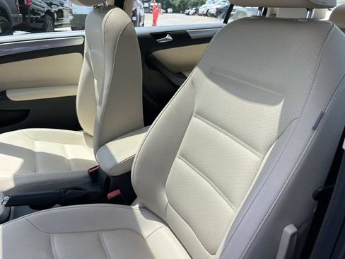 Used 2018 Volkswagen Jetta SE FWD image 32