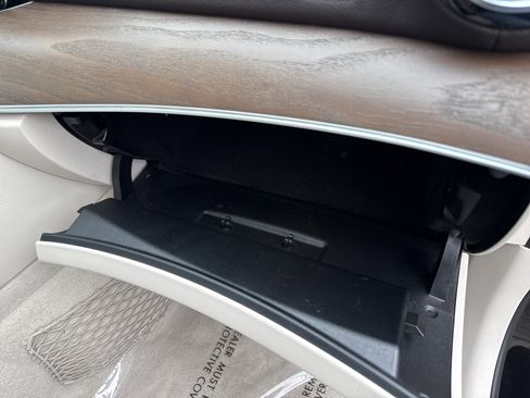 Used 2018 Mercedes-Benz E 300 4MATIC w/ Premium 1 Package image 33