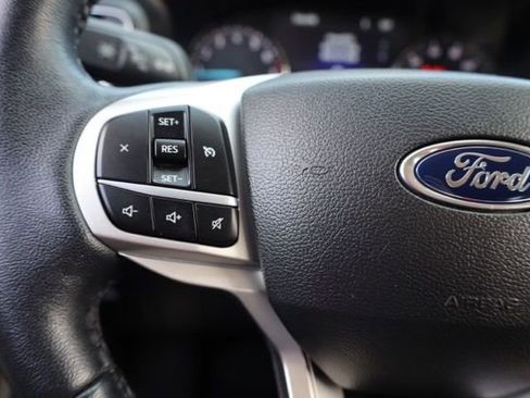 Used 2022 Ford Explorer XLT w/ Equipment Group 202A image 26