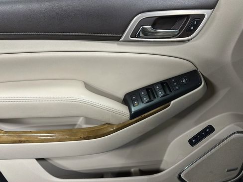 Used 2017 GMC Yukon XL Denali w/ Open Road Package image 10