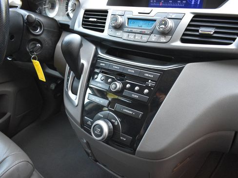 Used 2013 Honda Odyssey EX-L image 27