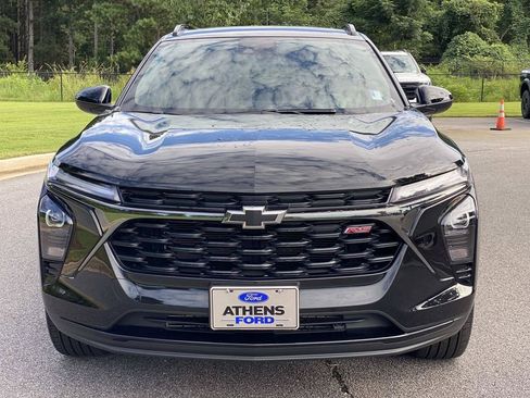 Used 2025 Chevrolet Trax RS w/ Sunroof Package FWD image 11