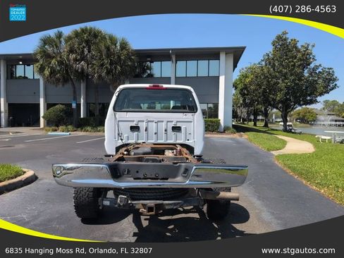 Used 2005 Ford F350 XL image 4