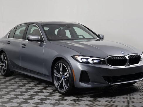 Used 2024 BMW 330e w/ Premium Package RWD image 3