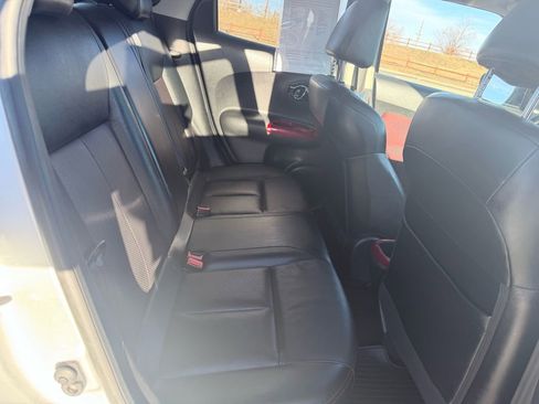 Used 2015 Nissan Juke SL image 16