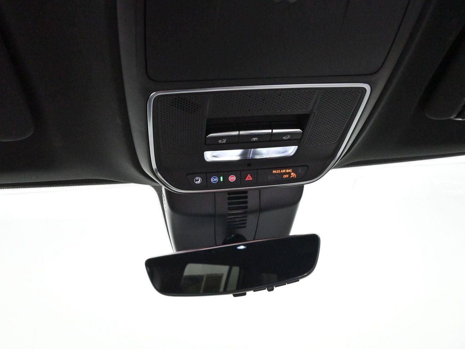 Used 2025 Chevrolet Traverse High Country AWD/4WD image 28