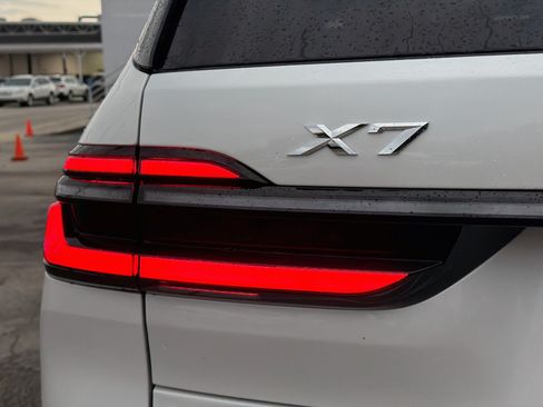 New 2027 BMW X7 xDrive40i w/ Executive Package AWD/4WD image 10