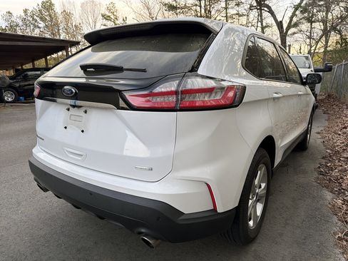 Used 2020 Ford Edge SE image 7