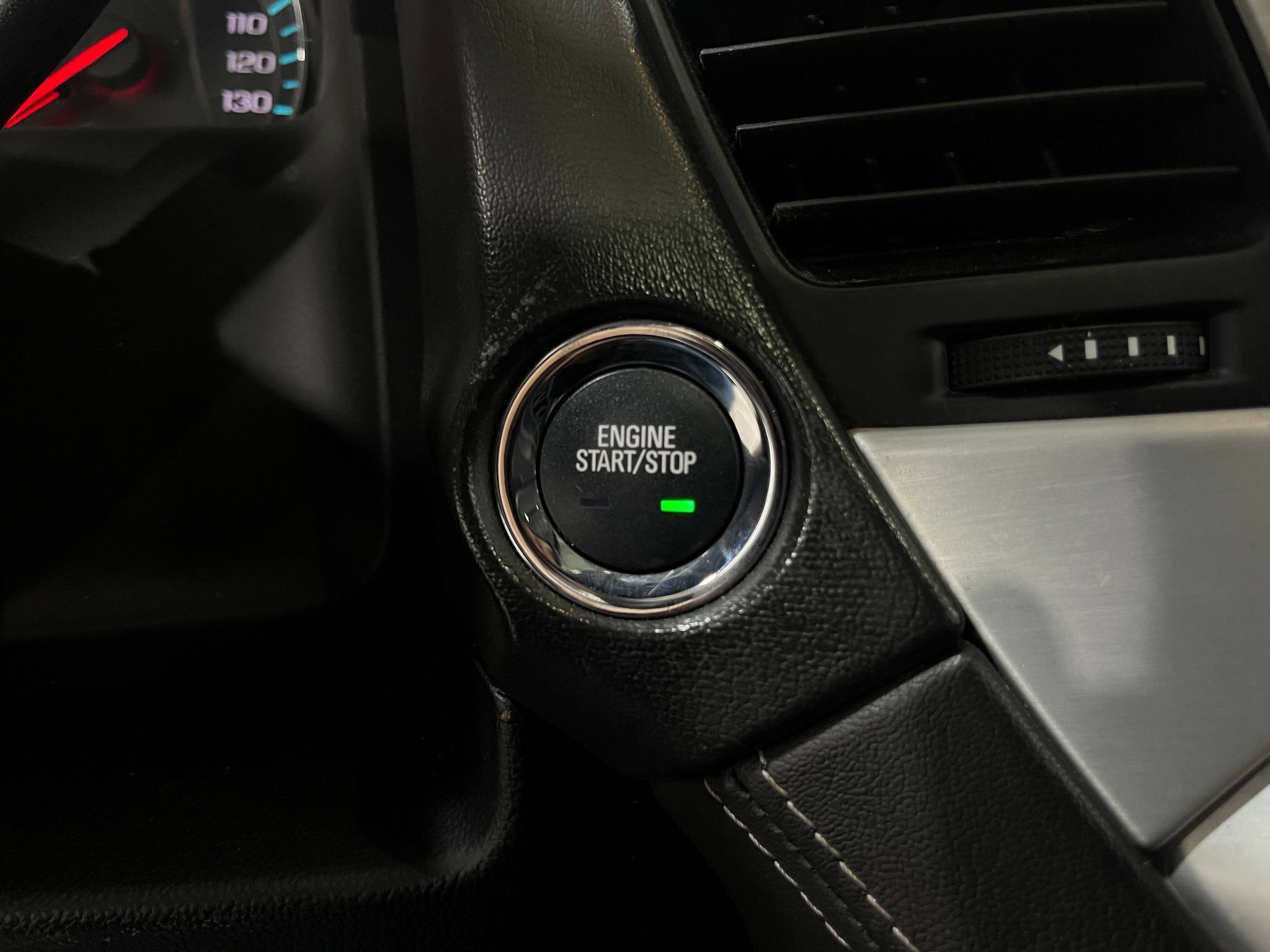 Used 2019 GMC Yukon SLT w/ Premium Edition AWD/4WD image 21