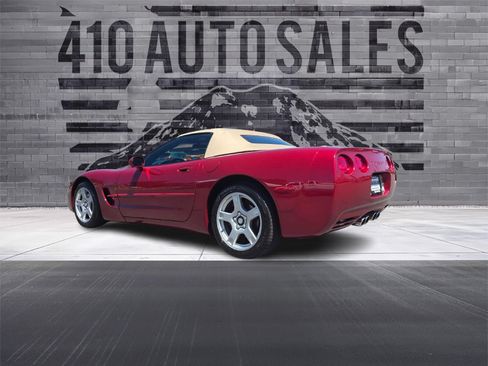 Used 1999 Chevrolet Corvette Convertible w/ Memory Pkg RWD image 14