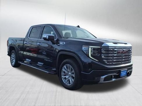 Used 2024 GMC Sierra 1500 Denali w/ Technology Package AWD/4WD image 25