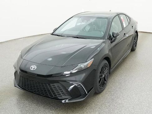 New 2026 Toyota Camry SE FWD image 3