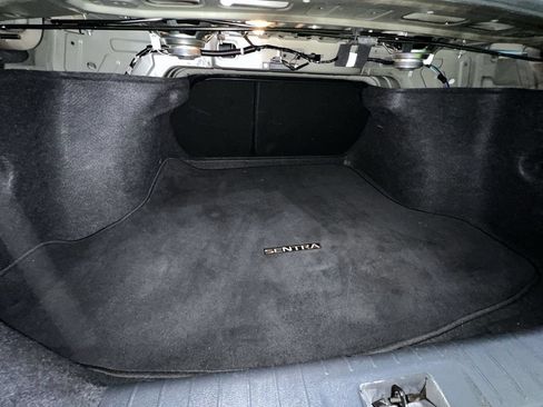 Used 2021 Nissan Sentra S FWD image 25