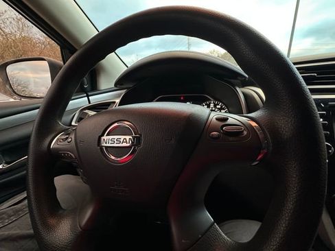 Used 2020 Nissan Murano S w/ Technology Package image 19