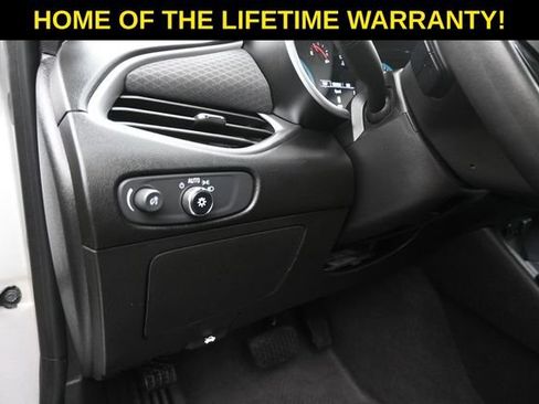 Used 2018 Chevrolet Malibu LS FWD image 17