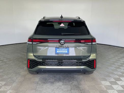 New 2026 Volkswagen Tiguan SE R-Line AWD/4WD image 20