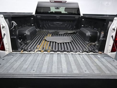 Used 2020 Chevrolet Silverado 1500 LT w/ Trailering Package image 9