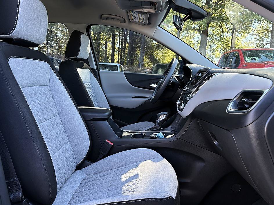 Certified 2024 Chevrolet Equinox LS w/ Driver Confidence II Package FWD image 11