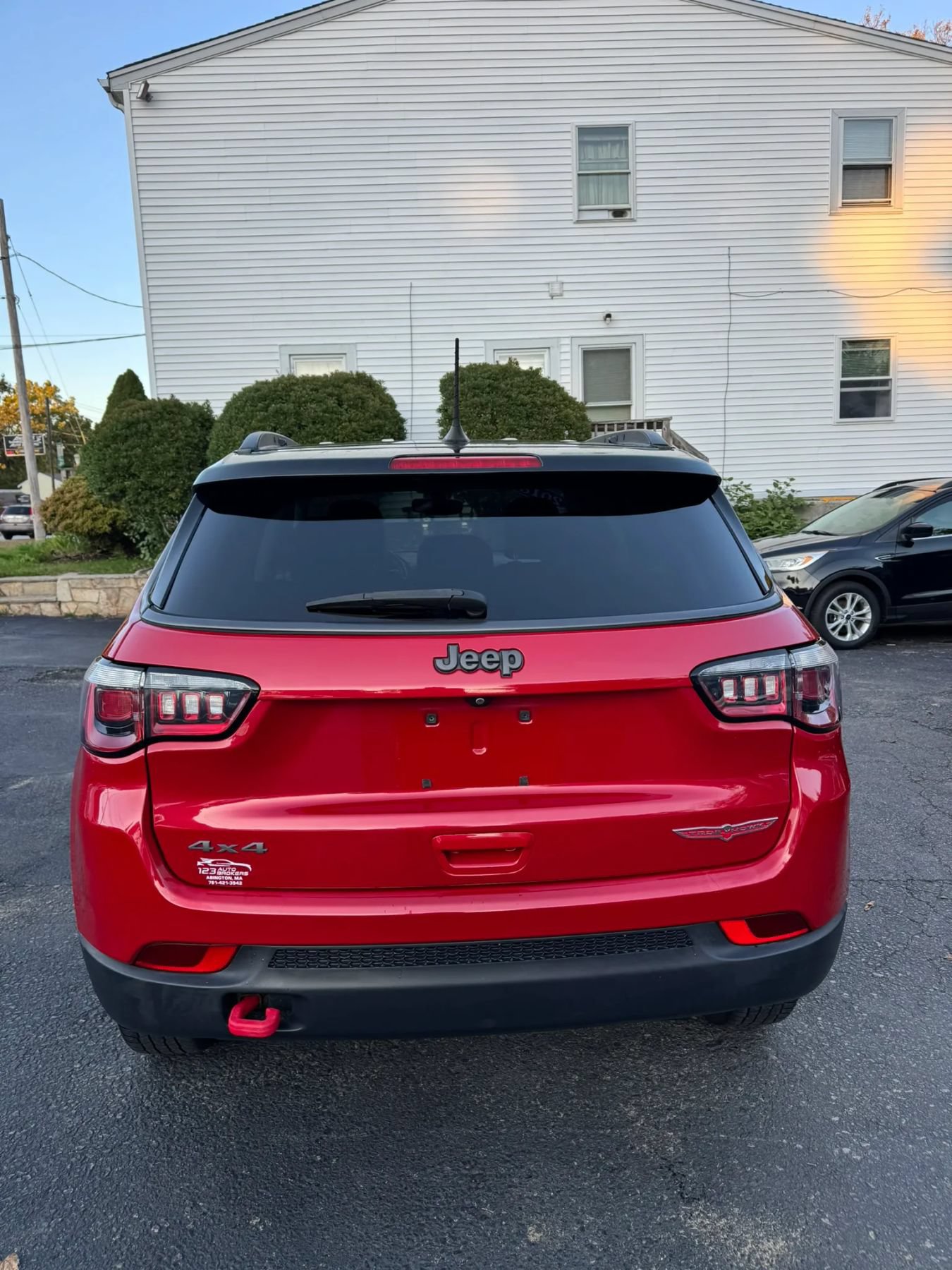 Used 2018 Jeep Compass Trailhawk w/ Cold Weather Group AWD/4WD image 6
