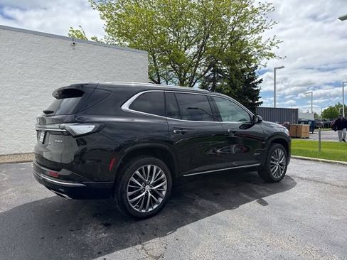 Used 2025 Buick Enclave Avenir AWD/4WD image 5