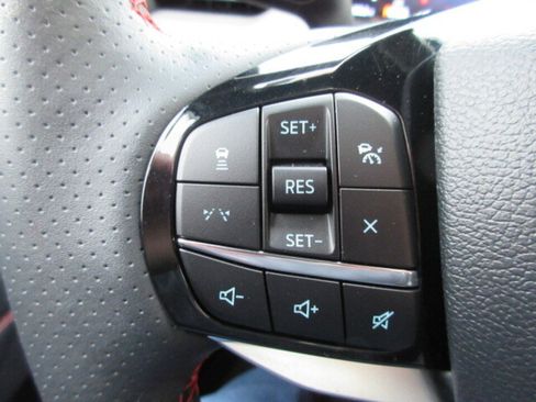 Used 2025 Ford Explorer ST-Line w/ Premium Package image 21