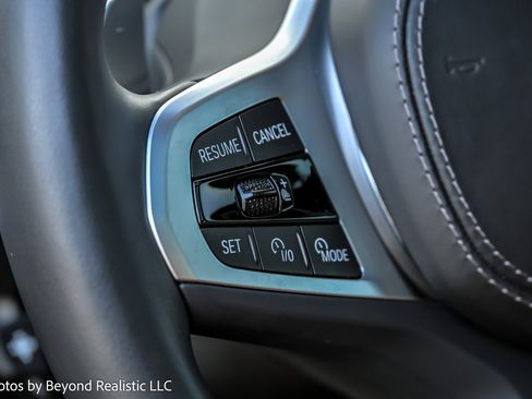 Used 2023 BMW X7 xDrive40i w/ M Sport Package image 35