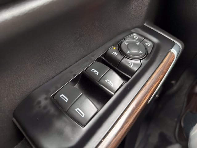 Certified 2020 Chevrolet Silverado 1500 High Country w/ Technology Package AWD/4WD image 11