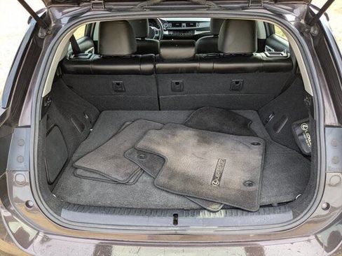 Used 2013 Lexus CT 200h image 32