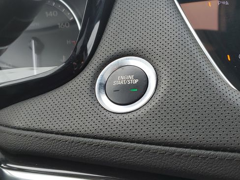 Certified 2022 Cadillac XT5 Premium Luxury image 28