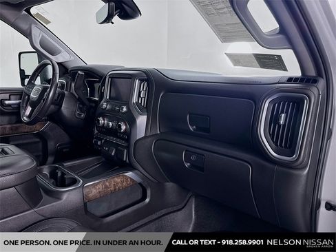 Used 2020 GMC Sierra 3500 Denali w/ Denali Ultimate Package image 31