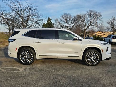 New 2026 Buick Enclave Avenir w/ Super Cruise Package AWD/4WD image 11