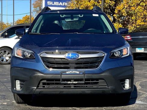 Certified 2022 Subaru Outback Premium image 2