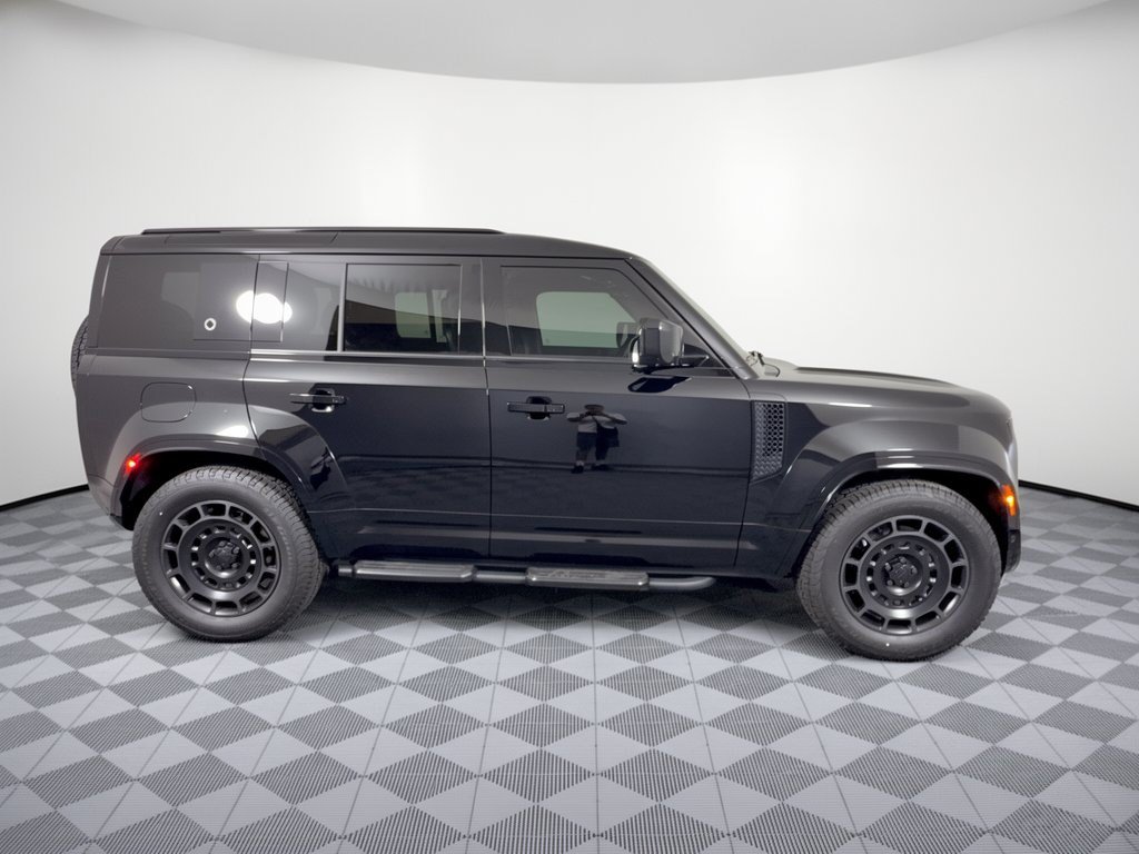 New 2026 Land Rover Defender 110 OCTA AWD/4WD image 8