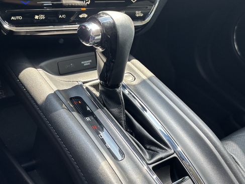 Used 2020 Honda HR-V EX-L image 28