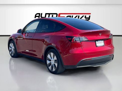 Used 2024 Tesla Model Y Long Range AWD/4WD image 5