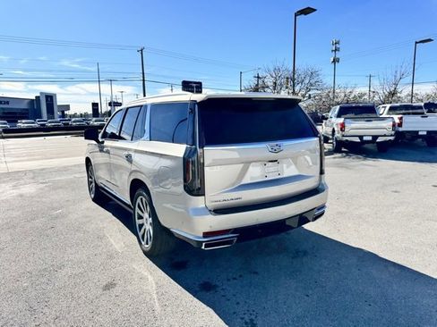 Used 2023 Cadillac Escalade Premium Luxury Platinum image 5