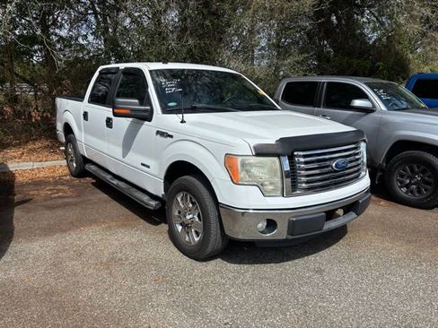 Used 2011 Ford F150 XLT w/ XLT Chrome Pkg image 2