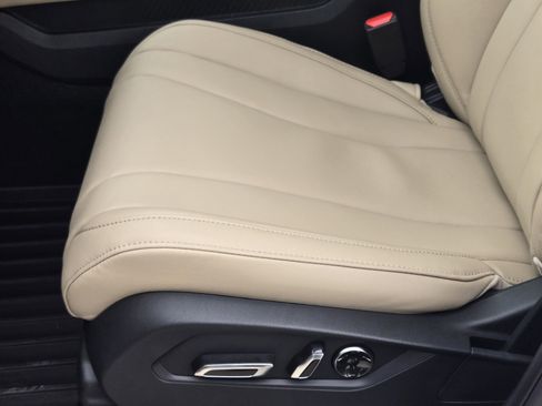 New 2026 Acura MDX SH-AWD image 17