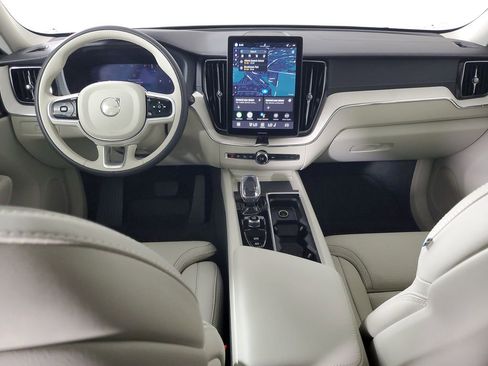 Certified 2026 Volvo XC60 B5 Ultra w/ Protection Package Premier AWD/4WD image 17