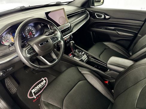 Used 2022 Jeep Compass Limited AWD/4WD image 5