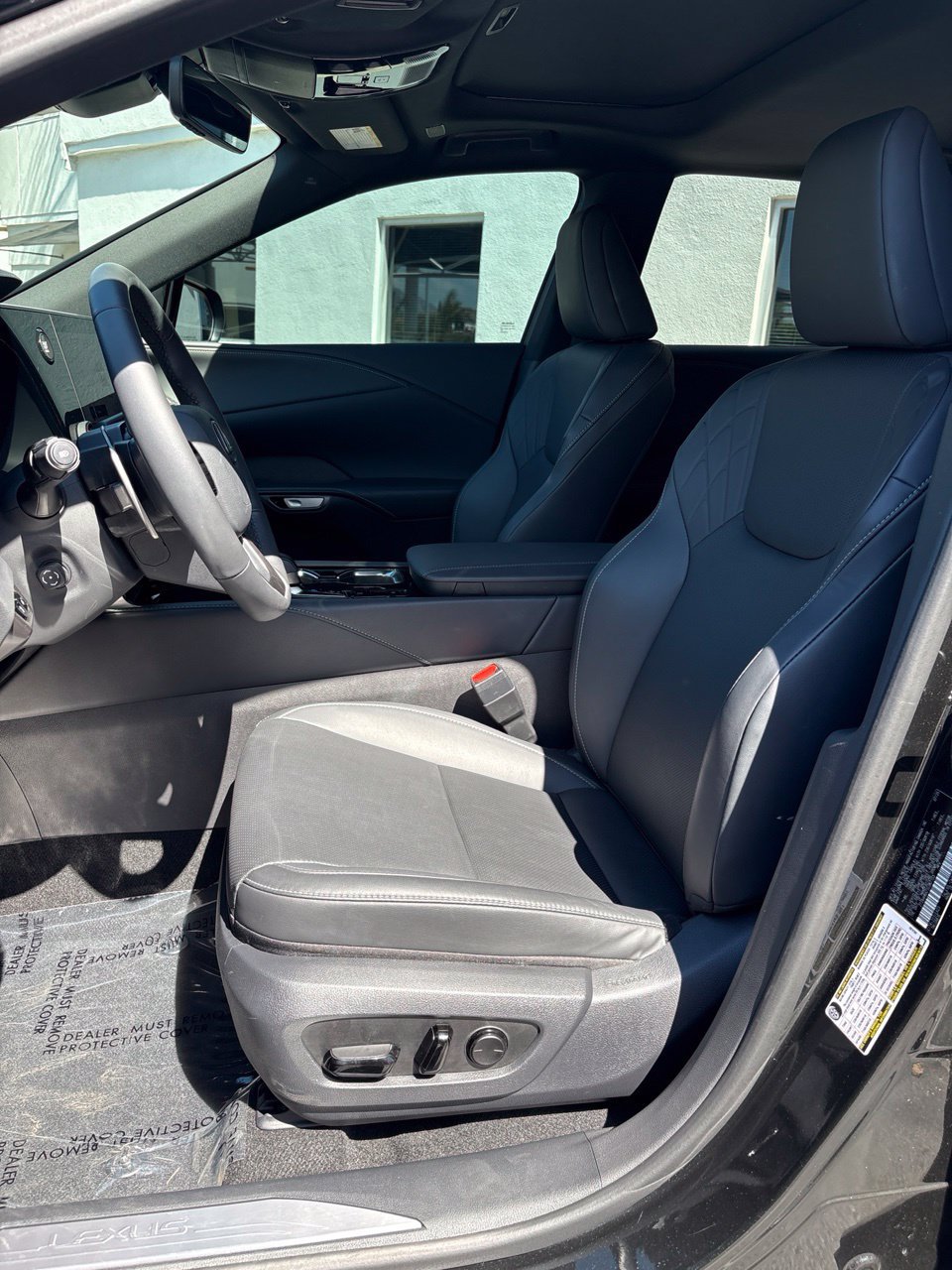 Used 2025 Lexus RX 350 FWD w/ Technology Package image 7