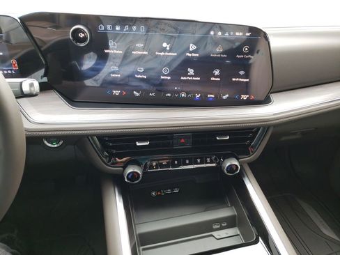 New 2026 Chevrolet Suburban LT w/ Comfort Package image 16