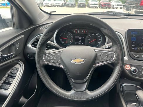 Used 2024 Chevrolet Malibu LT FWD image 10