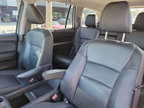 Used 2021 Honda Pilot Special Edition image 19