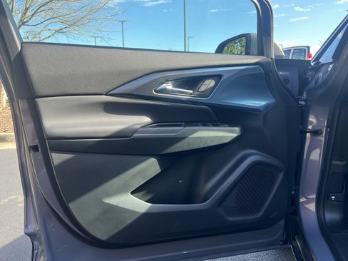 New 2026 Chevrolet Equinox EV LT AWD/4WD image 15