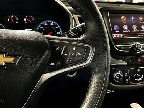 Used 2021 Chevrolet Equinox LS w/ LS Convenience Package image 21