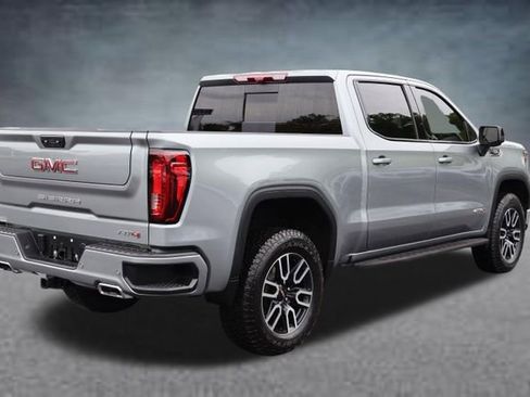 Used 2025 GMC Sierra 1500 AT4 w/ AT4 Premium Package AWD/4WD image 3