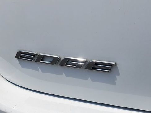 Used 2016 Ford Edge SE FWD image 21